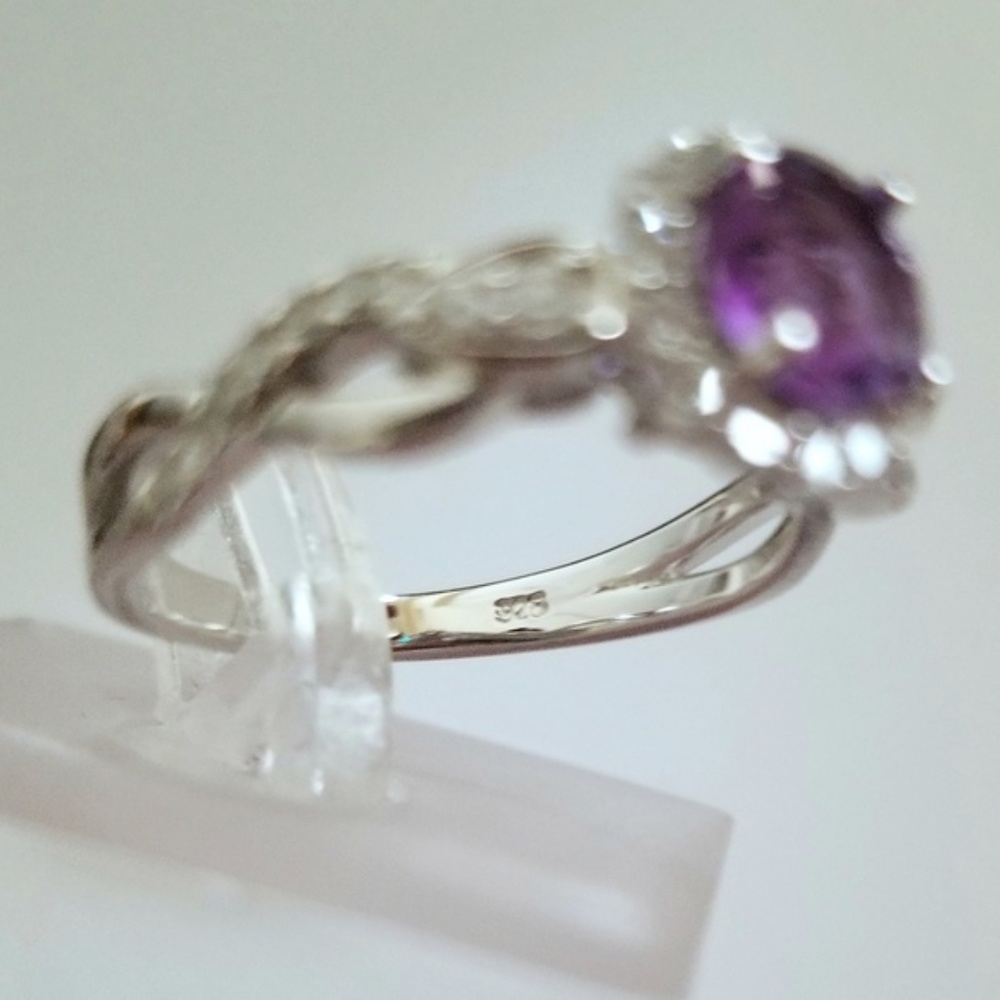 Sterling & Natural Amethyst Ring - Picture 6 of 8